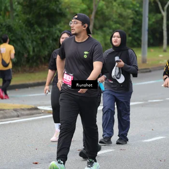 Runner Photo 5594860