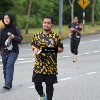 Runner Photo 5594892