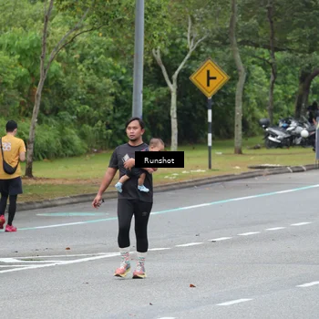 Runner Photo 5594917