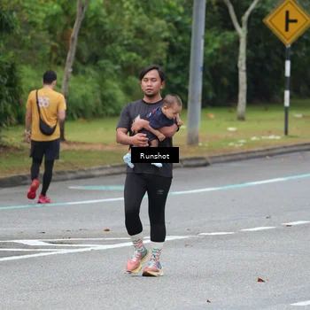 Runner Photo 5594925