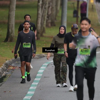 Runner Photo 5594986