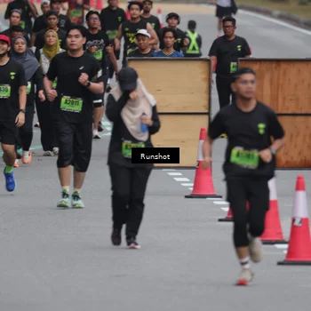 Runner Photo 5595000