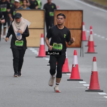 Runner Photo 5595025