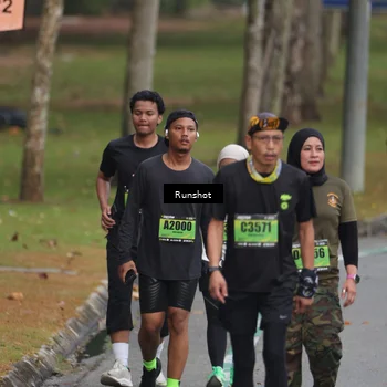 Runner Photo 5595137