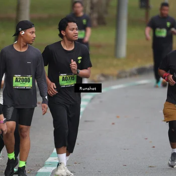 Runner Photo 5595243