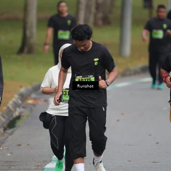 Runner Photo 5595291