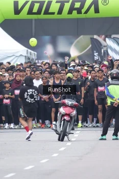 Runner Photo 5595317