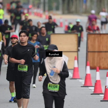 Runner Photo 5595389
