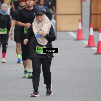 Runner Photo 5595407