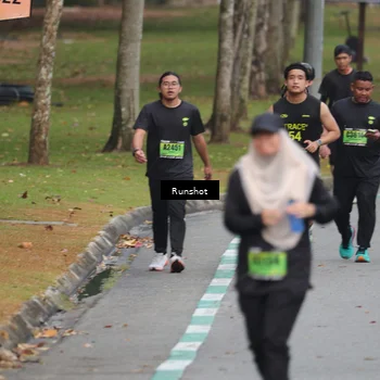 Runner Photo 5595452