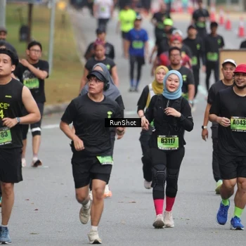 Runner Photo 5595645