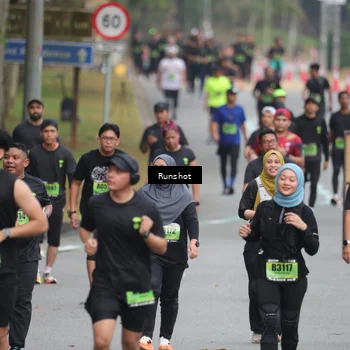 Runner Photo 5595671