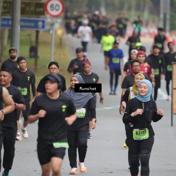 Runner Photo 5595676