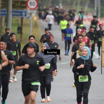 Runner Photo 5595679