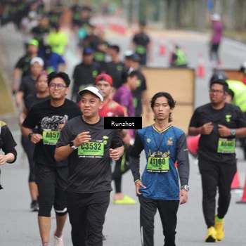 Runner Photo 5595915