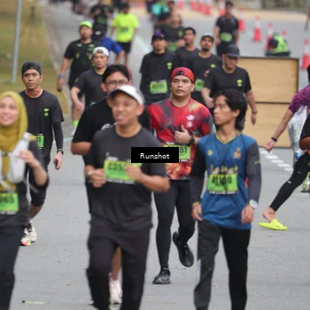 Runner Photo 5595935