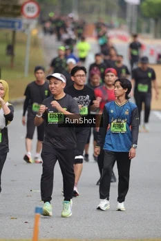 Runner Photo 5595946