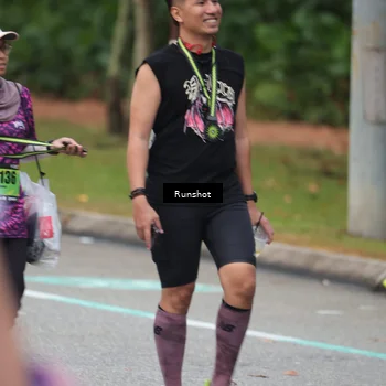 Runner Photo 5596006