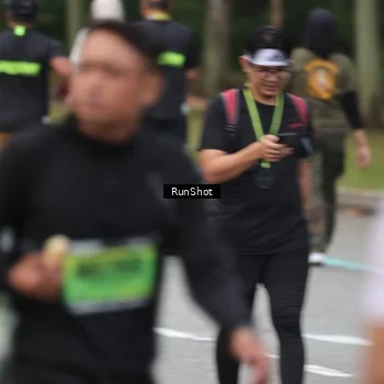 Runner Photo 5596078