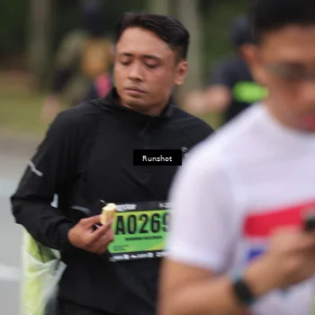 Runner Photo 5596101