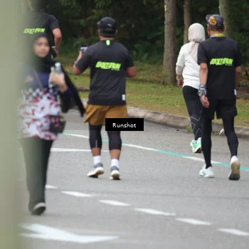 Runner Photo 5596122