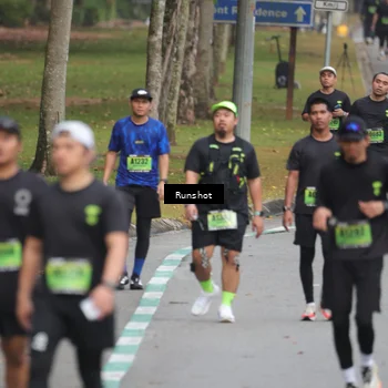 Runner Photo 5596300