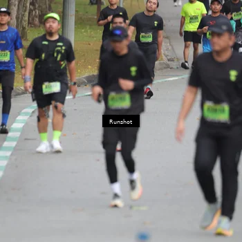 Runner Photo 5596312
