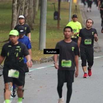 Runner Photo 5596452
