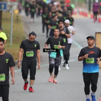Runner Photo 5596540