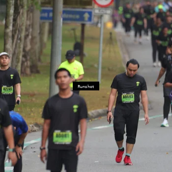 Runner Photo 5596557