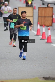 Runner Photo 5596698