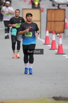 Runner Photo 5596702