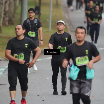 Runner Photo 5596867