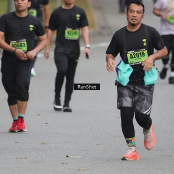 Runner Photo 5596877
