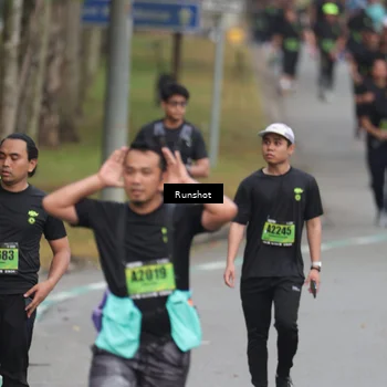 Runner Photo 5596913