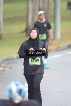 Runner Photo 5596925