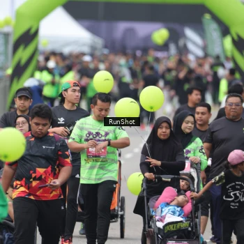Runner Photo 5597400
