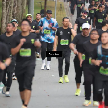 Runner Photo 5598005