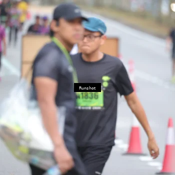 Runner Photo 5598013