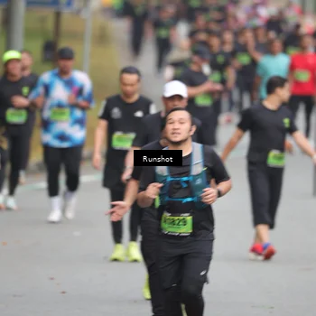 Runner Photo 5598035