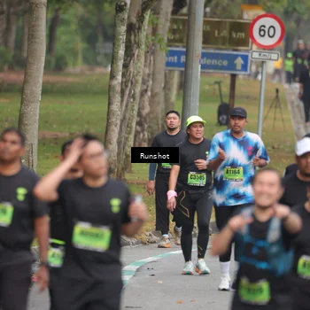 Runner Photo 5598072