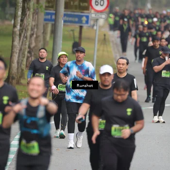 Runner Photo 5598100