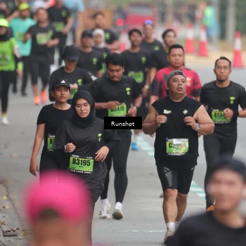 Runner Photo 5599010