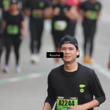 Runner Photo 5599059