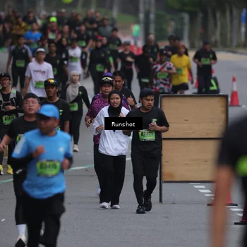 Runner Photo 5599341