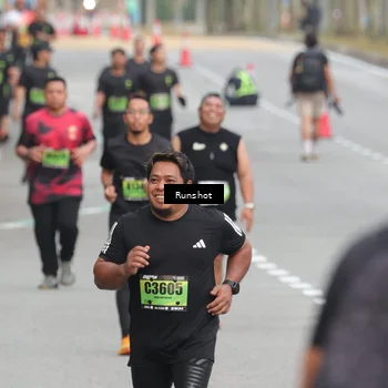 Runner Photo 5599457