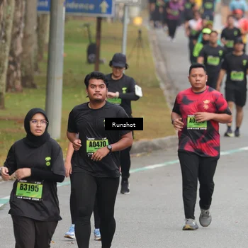 Runner Photo 5599677
