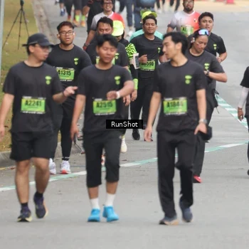 Runner Photo 5599896