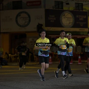 Runner Photo 5600002