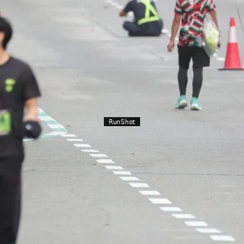 Runner Photo 5600003